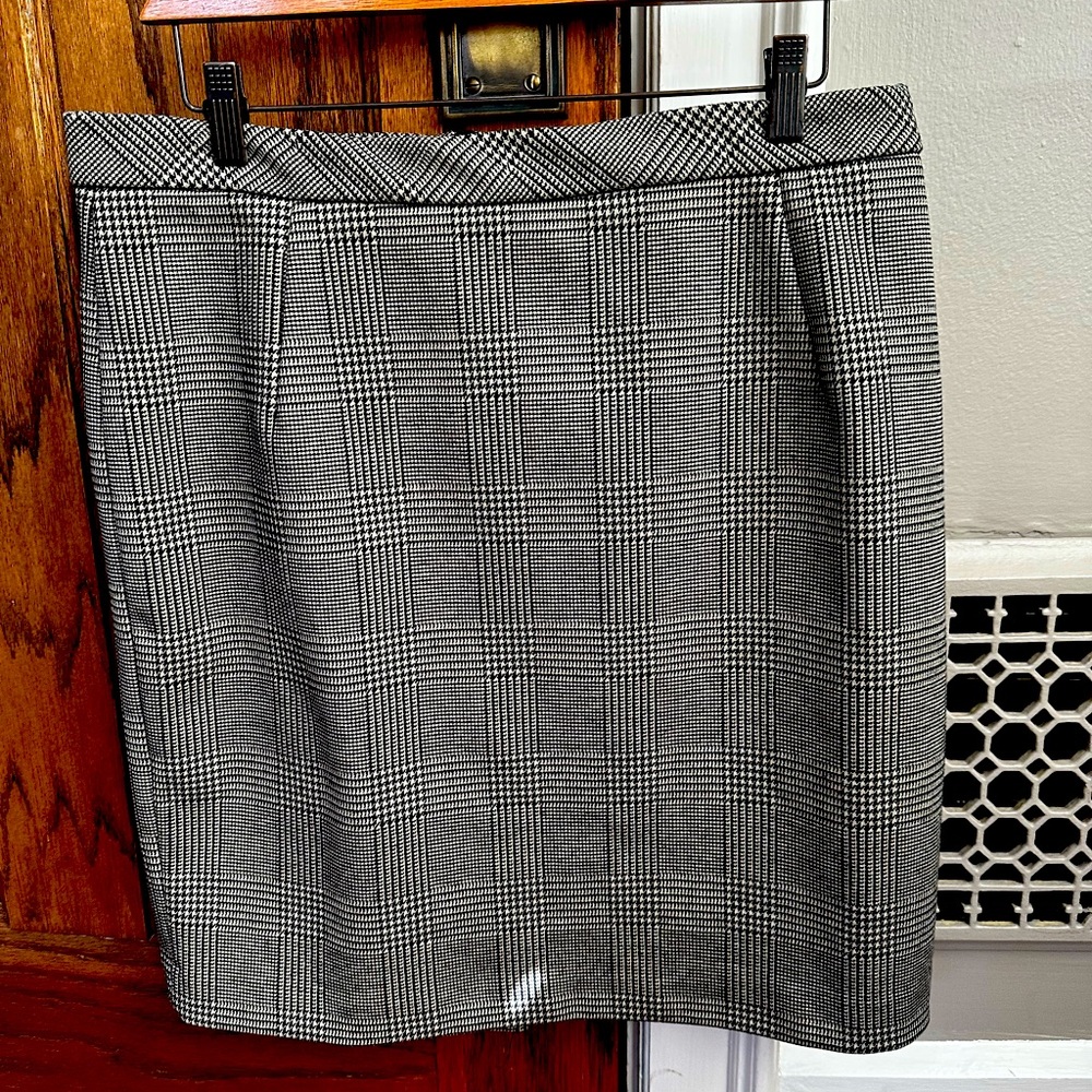 H&M stretch pencil skirt as 12